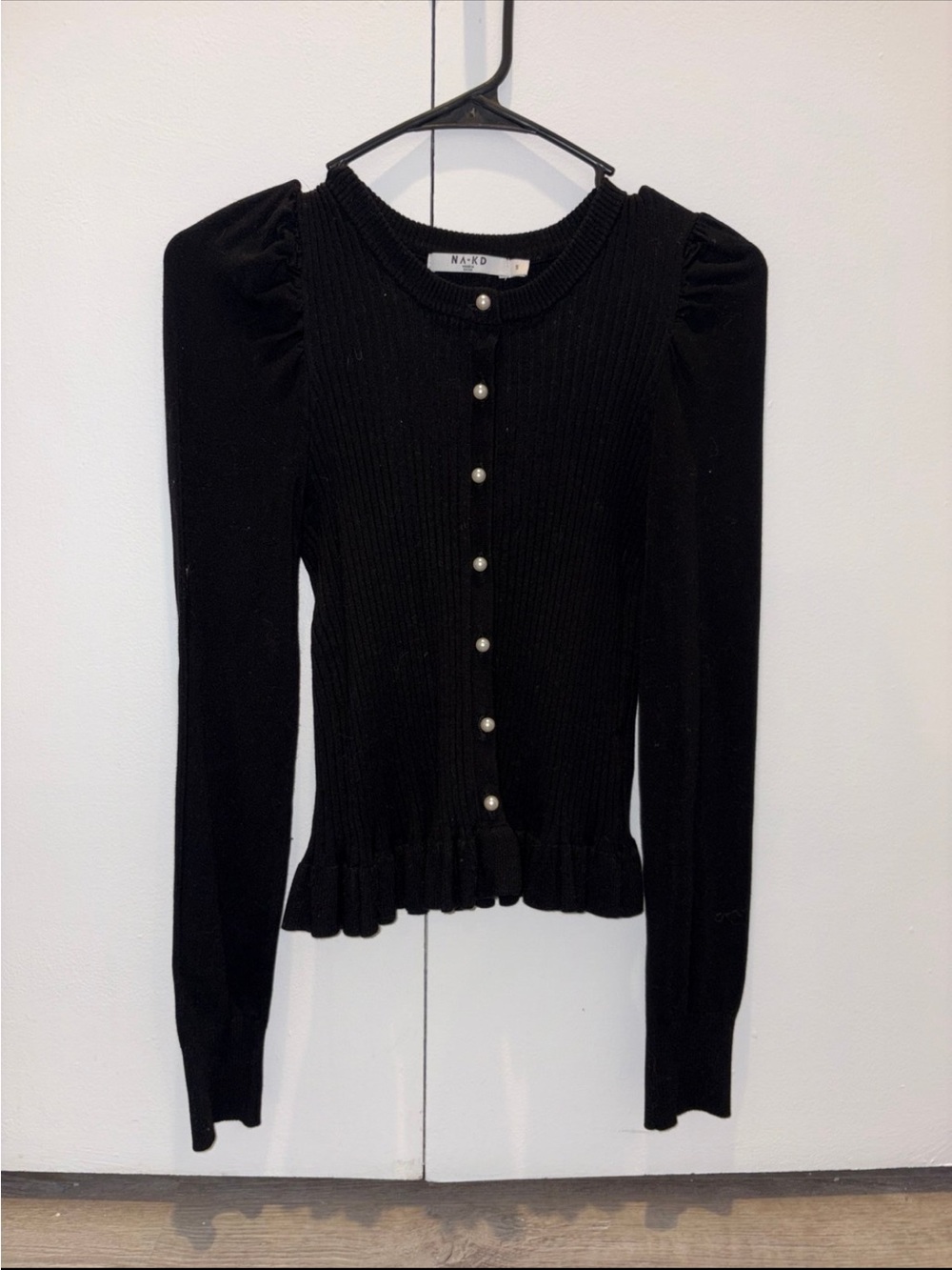 NA-KD Black Ribbed Pearl-Button Cardigan